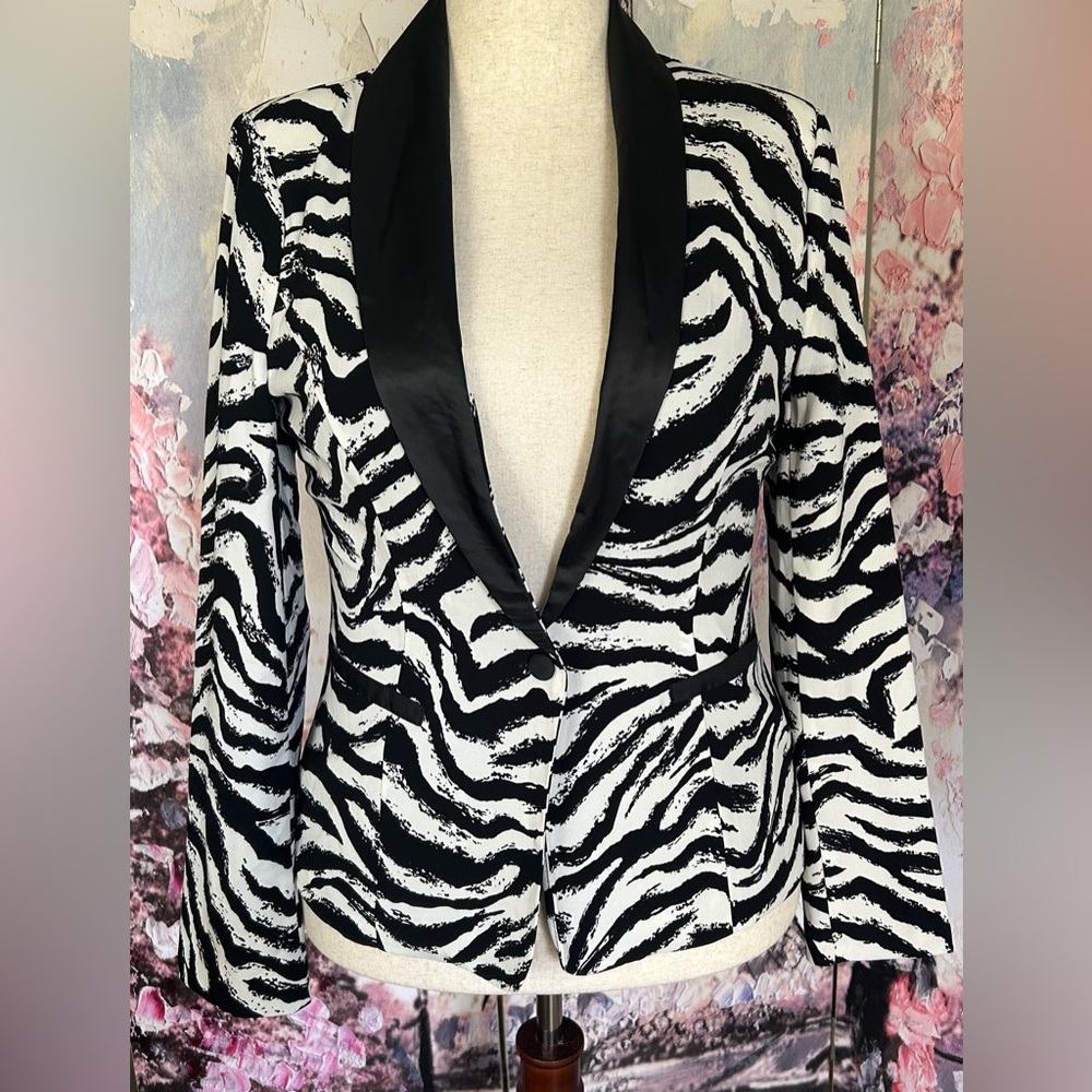 Shoedazzle - Zebra Print Blazer. Brand New with Tags. Size L.
